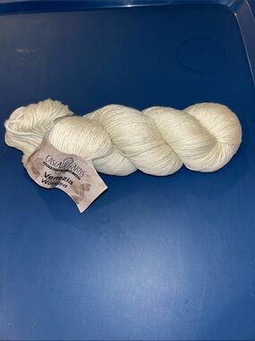Cascade Yarns Venezia Wool Blend Worsted Yarn in White Color #110